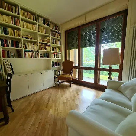 San Siro Club Apartment *